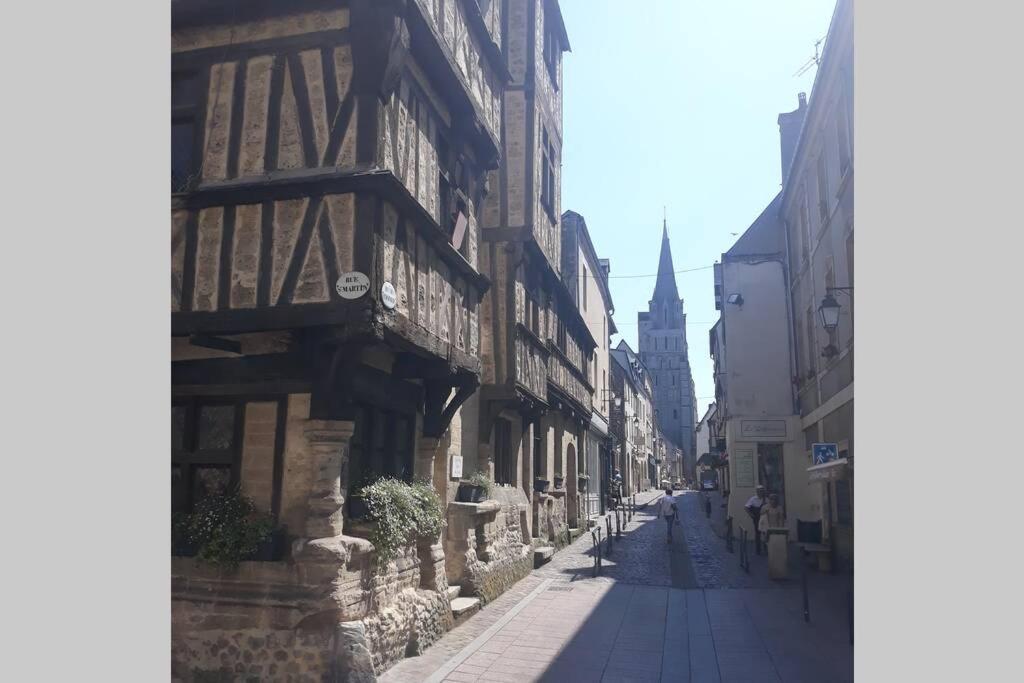 Au Coeur Du Vieux Bayeux, Logement De Charme Appartamento Esterno foto